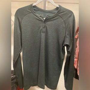 LuluLemon Henley